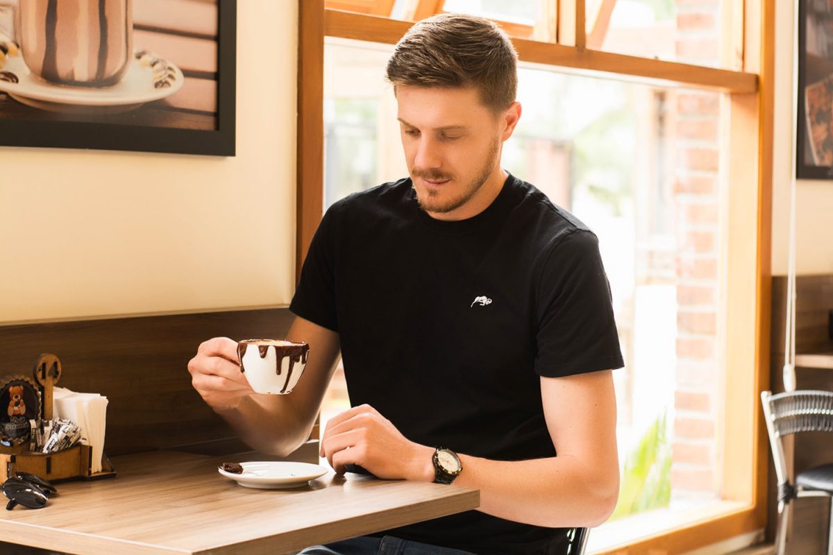 Camiseta Argali Prime Basic Preta (lado)